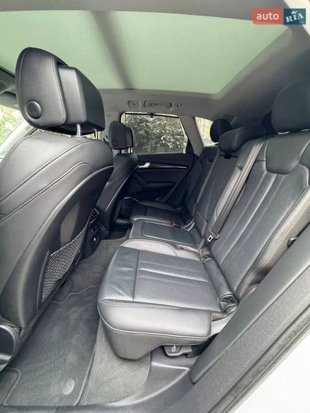 Внедорожник / Кроссовер Audi Q5 2018 в Луцке