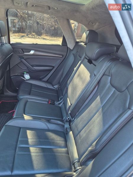 Позашляховик / Кросовер Audi Q5 2018 в Полтаві