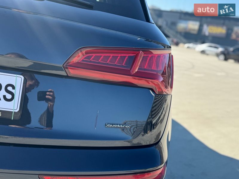 Внедорожник / Кроссовер Audi Q5 2019 в Киеве