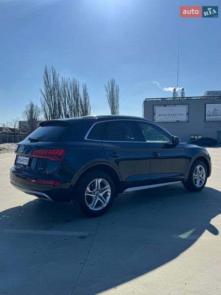 Внедорожник / Кроссовер Audi Q5 2019 в Киеве