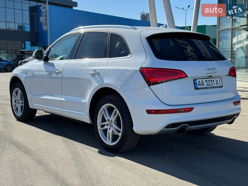Позашляховик / Кросовер Audi Q5 2015 в Києві