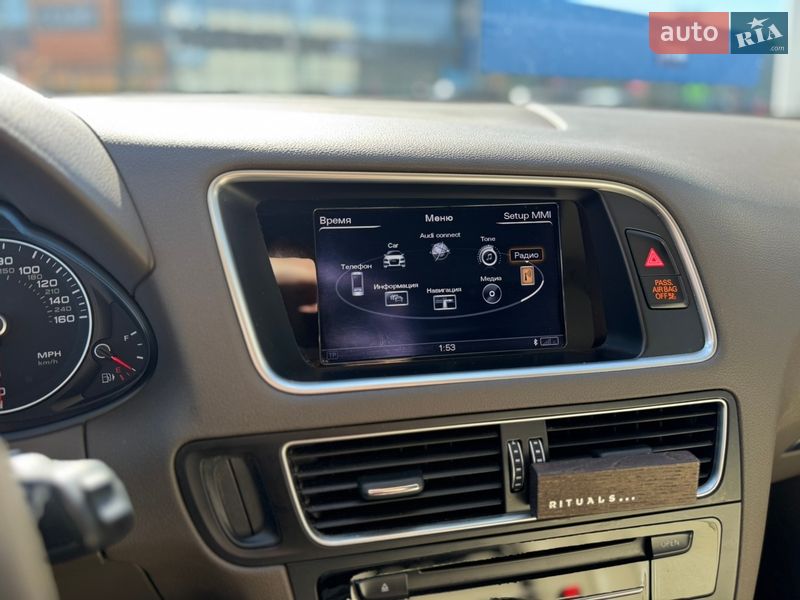 Позашляховик / Кросовер Audi Q5 2015 в Києві