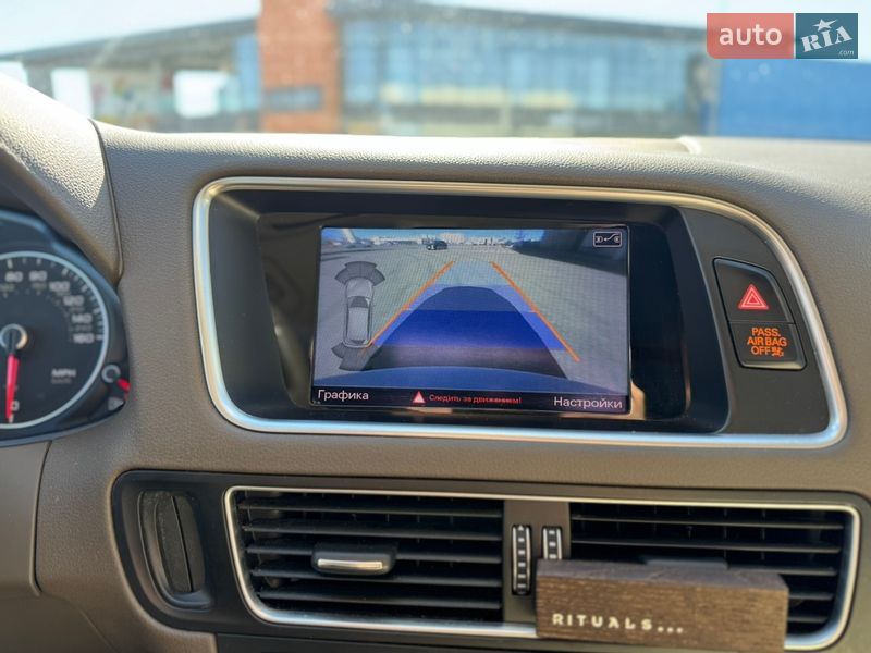 Позашляховик / Кросовер Audi Q5 2015 в Києві