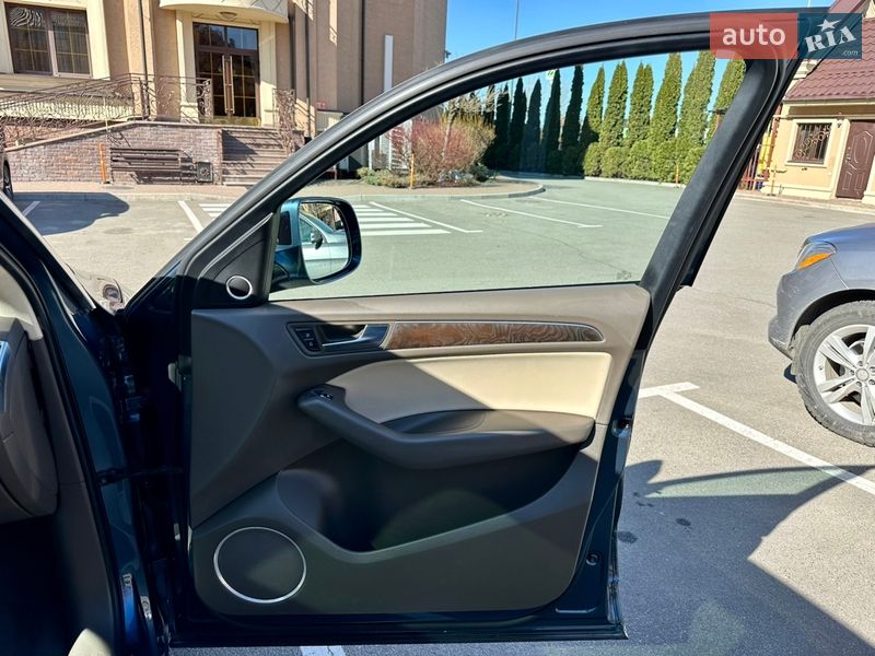 Внедорожник / Кроссовер Audi Q5 2016 в Киеве