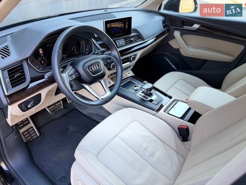 Позашляховик / Кросовер Audi Q5 2019 в Києві