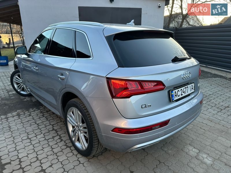 Внедорожник / Кроссовер Audi Q5 2017 в Ратным