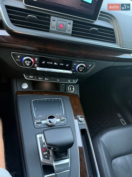 Внедорожник / Кроссовер Audi Q5 2020 в Львове