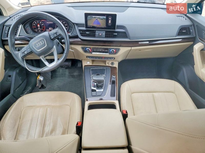 Внедорожник / Кроссовер Audi Q5 2018 в Ровно