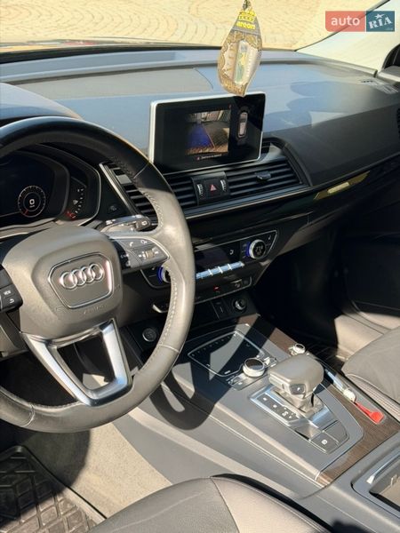 Внедорожник / Кроссовер Audi Q5 2018 в Луцке