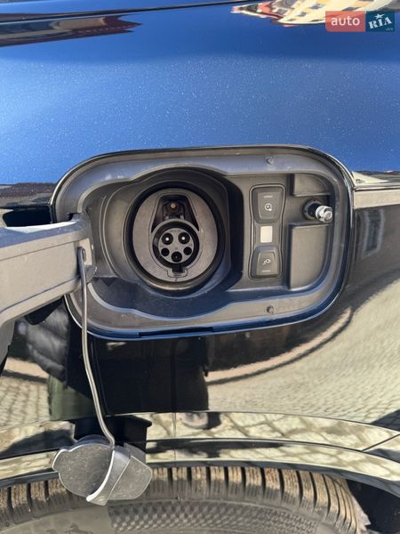 Внедорожник / Кроссовер Audi Q5 2023 в Киеве