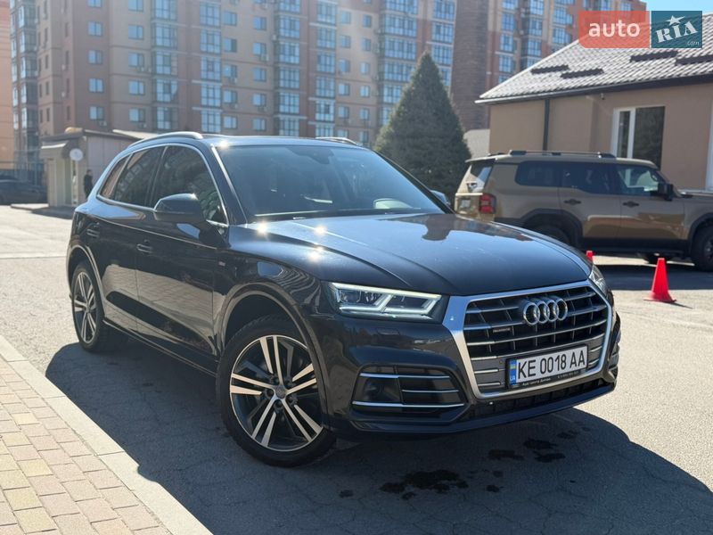 Внедорожник / Кроссовер Audi Q5 2020 в Днепре