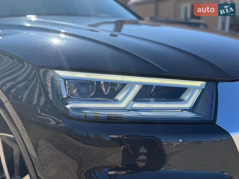 Внедорожник / Кроссовер Audi Q5 2020 в Днепре