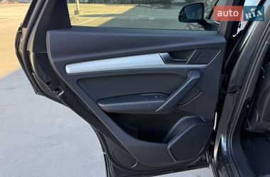 Внедорожник / Кроссовер Audi Q5 2019 в Киеве
