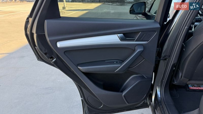 Внедорожник / Кроссовер Audi Q5 2019 в Киеве