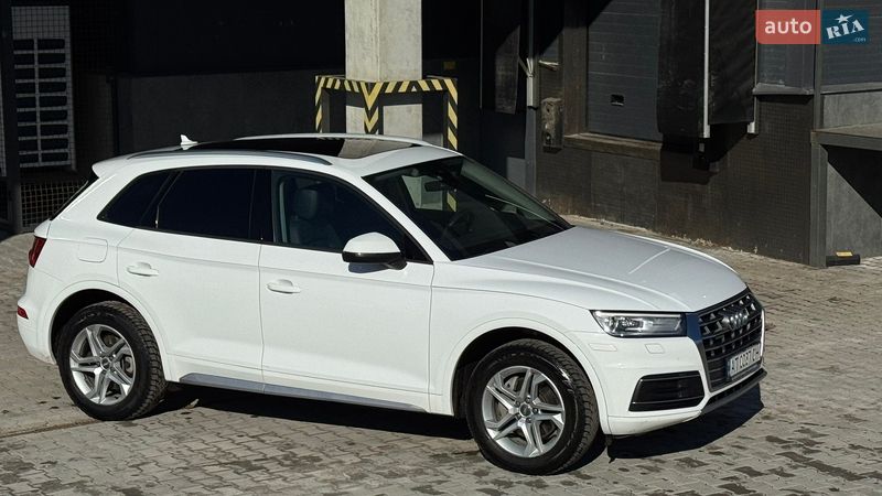 Позашляховик / Кросовер Audi Q5 2017 в Івано-Франківську