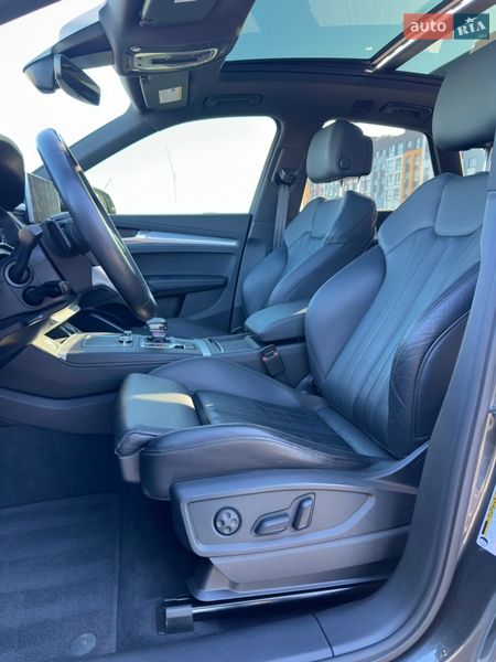Позашляховик / Кросовер Audi Q5 2020 в Рівному