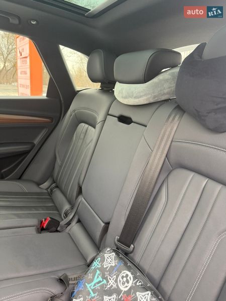 Позашляховик / Кросовер Audi Q5 2021 в Чернігові