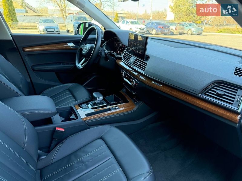 Позашляховик / Кросовер Audi Q5 2023 в Києві