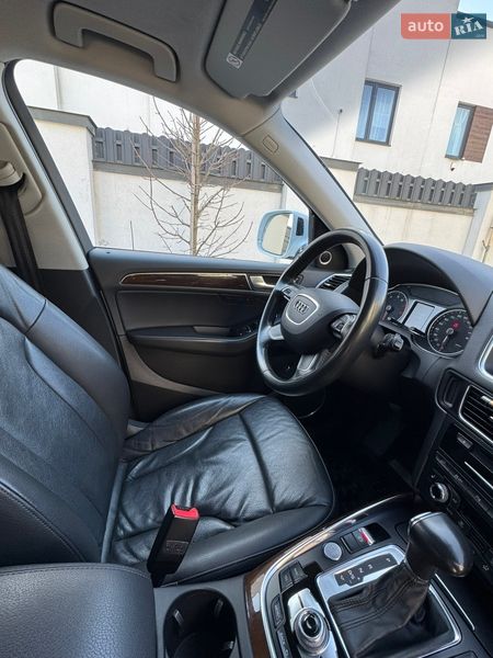 Позашляховик / Кросовер Audi Q5 2015 в Львові