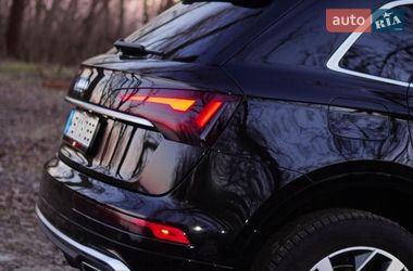 Позашляховик / Кросовер Audi Q5 2022 в Дніпрі