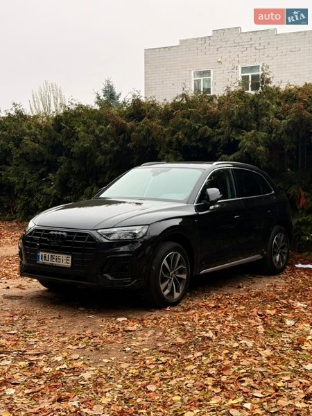 Позашляховик / Кросовер Audi Q5 2022 в Дніпрі