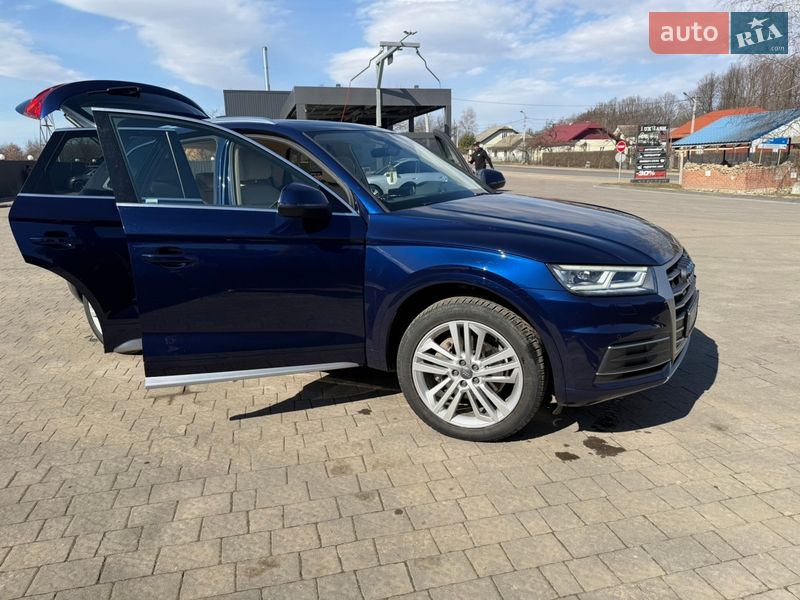 Позашляховик / Кросовер Audi Q5 2017 в Болехові