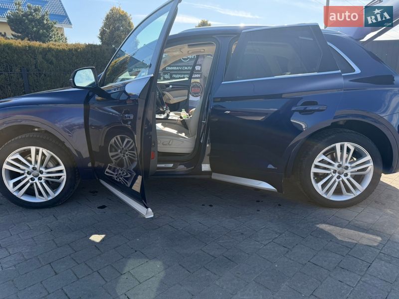 Позашляховик / Кросовер Audi Q5 2017 в Болехові
