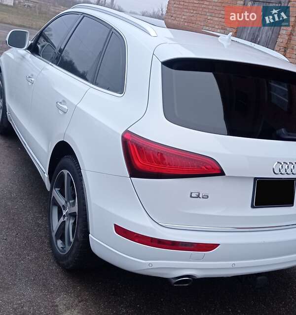 Внедорожник / Кроссовер Audi Q5 2014 в Чернигове