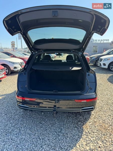 Позашляховик / Кросовер Audi Q5 2019 в Івано-Франківську