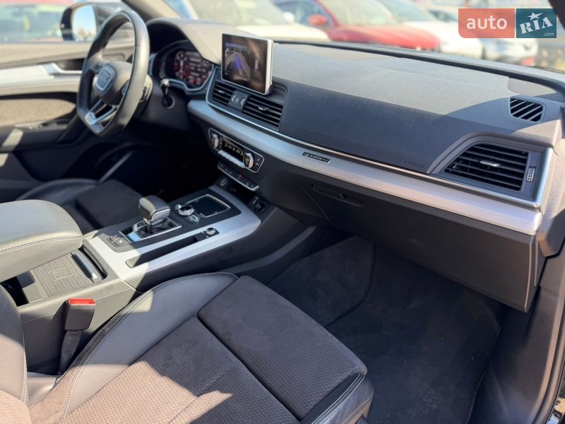 Позашляховик / Кросовер Audi Q5 2019 в Івано-Франківську