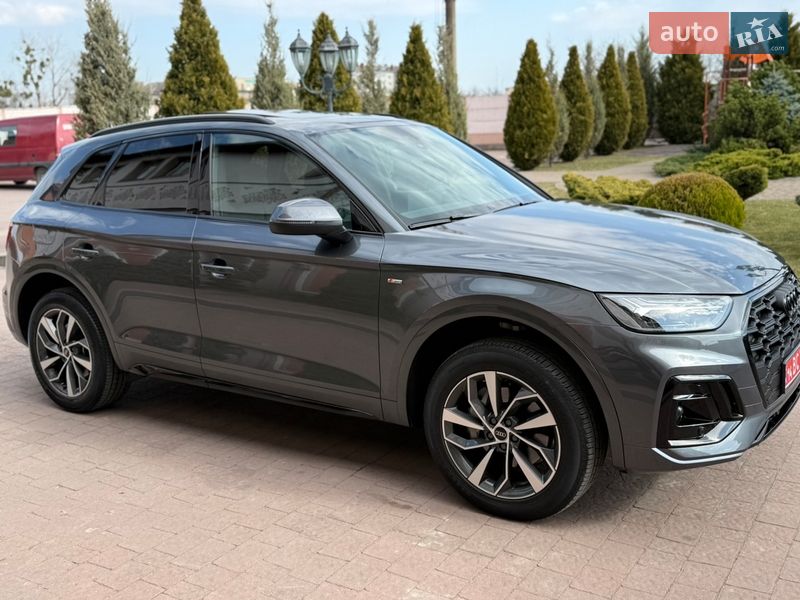 Внедорожник / Кроссовер Audi Q5 2024 в Стрые