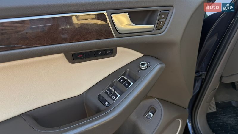 Внедорожник / Кроссовер Audi Q5 2015 в Одессе