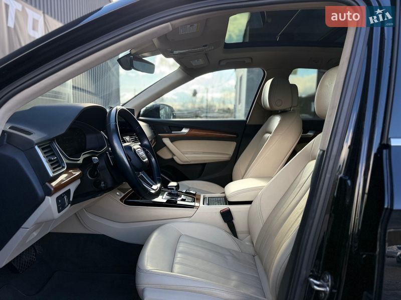 Внедорожник / Кроссовер Audi Q5 2021 в Львове