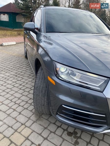 Внедорожник / Кроссовер Audi Q5 2017 в Пустомытах