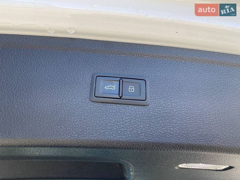 Позашляховик / Кросовер Audi Q5 2021 в Львові