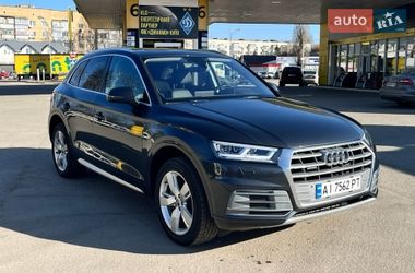 Позашляховик / Кросовер Audi Q5 2017 в Василькові