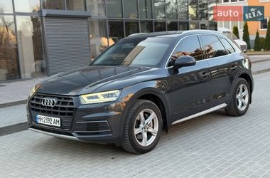 Позашляховик / Кросовер Audi Q5 2017 в Новояворівську