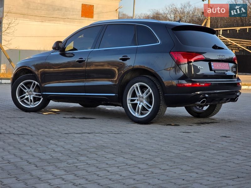 Внедорожник / Кроссовер Audi Q5 2015 в Гусятине