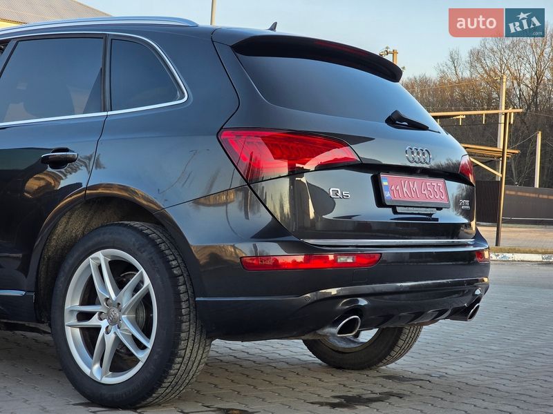 Внедорожник / Кроссовер Audi Q5 2015 в Гусятине