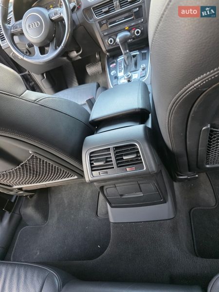 Внедорожник / Кроссовер Audi Q5 2015 в Гусятине