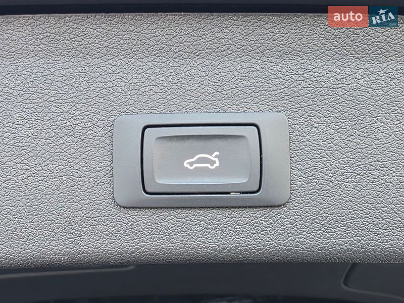 Внедорожник / Кроссовер Audi Q5 2015 в Гусятине