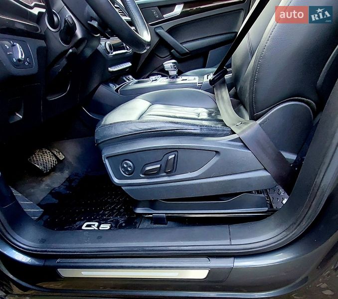 Внедорожник / Кроссовер Audi Q5 2018 в Богородчанах