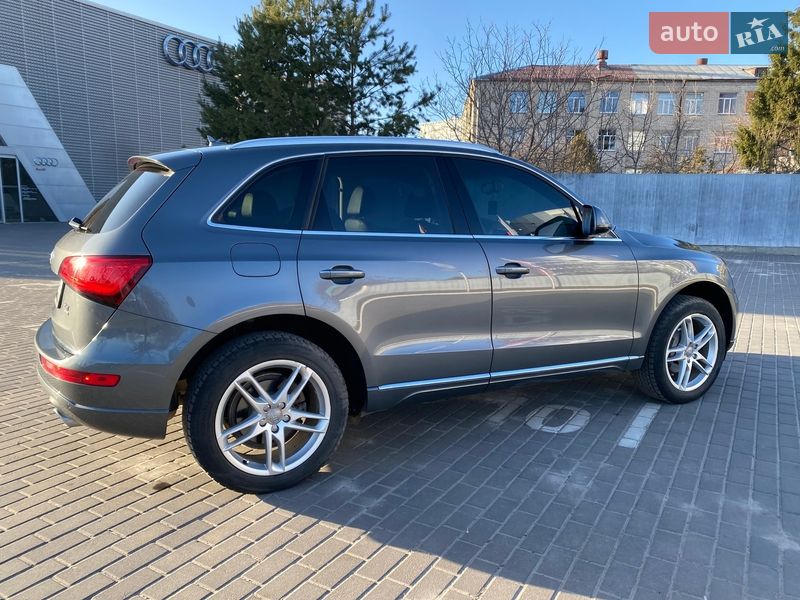 Позашляховик / Кросовер Audi Q5 2015 в Харкові