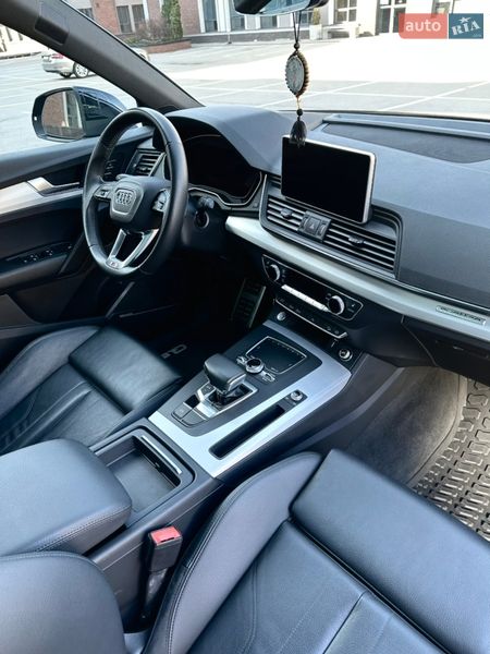 Позашляховик / Кросовер Audi Q5 2018 в Києві