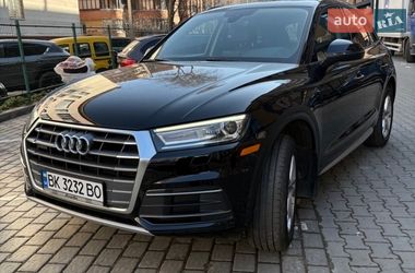 Внедорожник / Кроссовер Audi Q5 2017 в Ровно