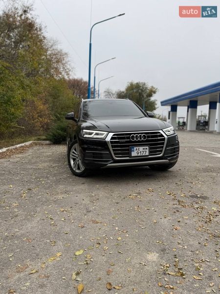 Внедорожник / Кроссовер Audi Q5 2018 в Днепре