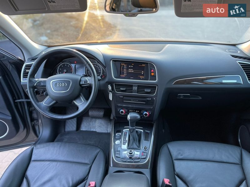 Внедорожник / Кроссовер Audi Q5 2013 в Луцке