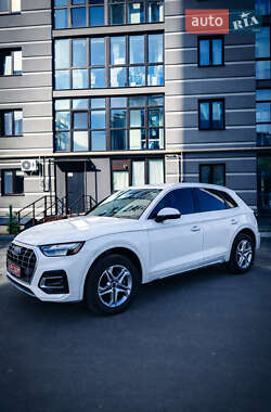 Позашляховик / Кросовер Audi Q5 2021 в Сумах