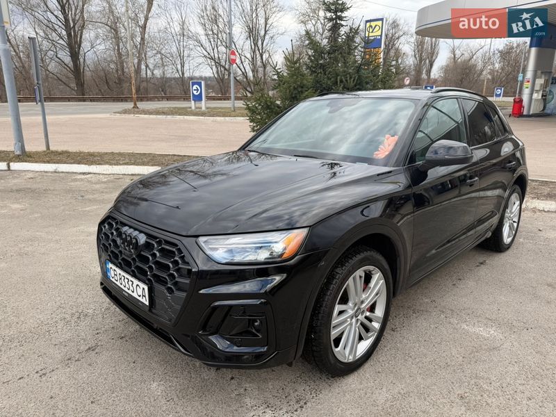 Позашляховик / Кросовер Audi Q5 2021 в Чернігові