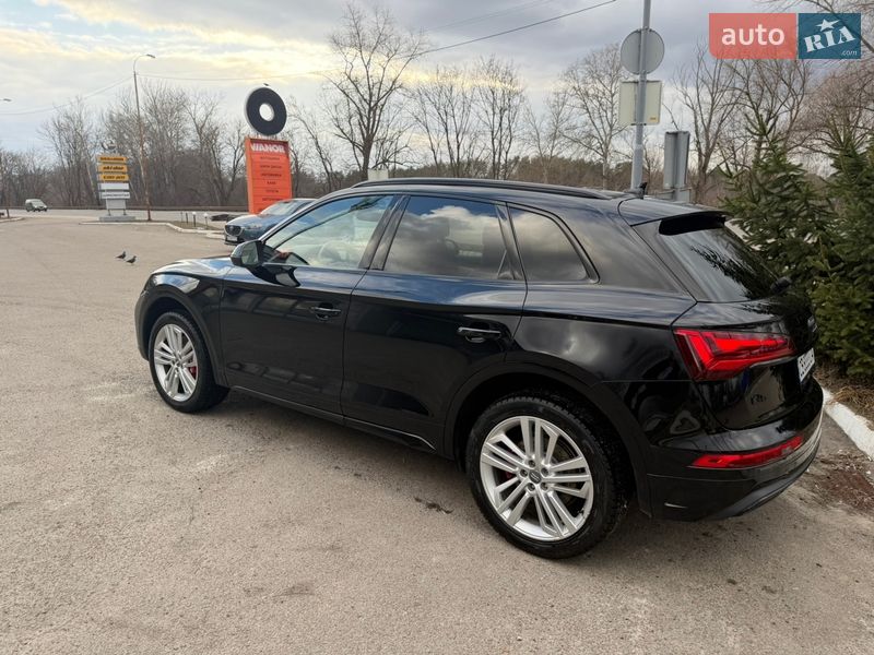 Позашляховик / Кросовер Audi Q5 2021 в Чернігові